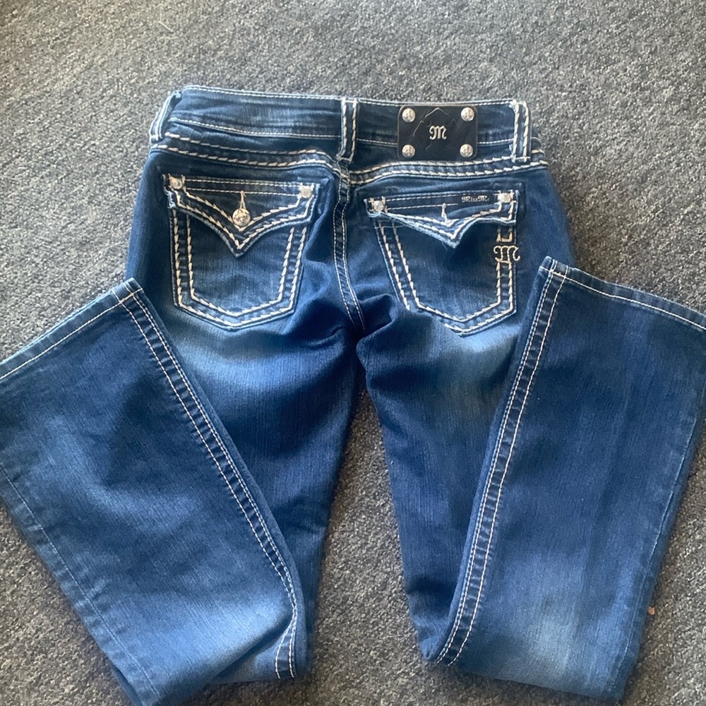 Miss Me signature boot one back button missing